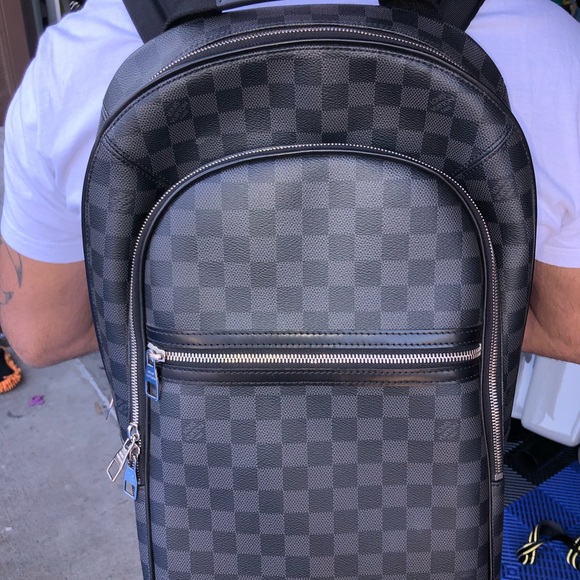 Louis Vuitton - Picture 14 of 14